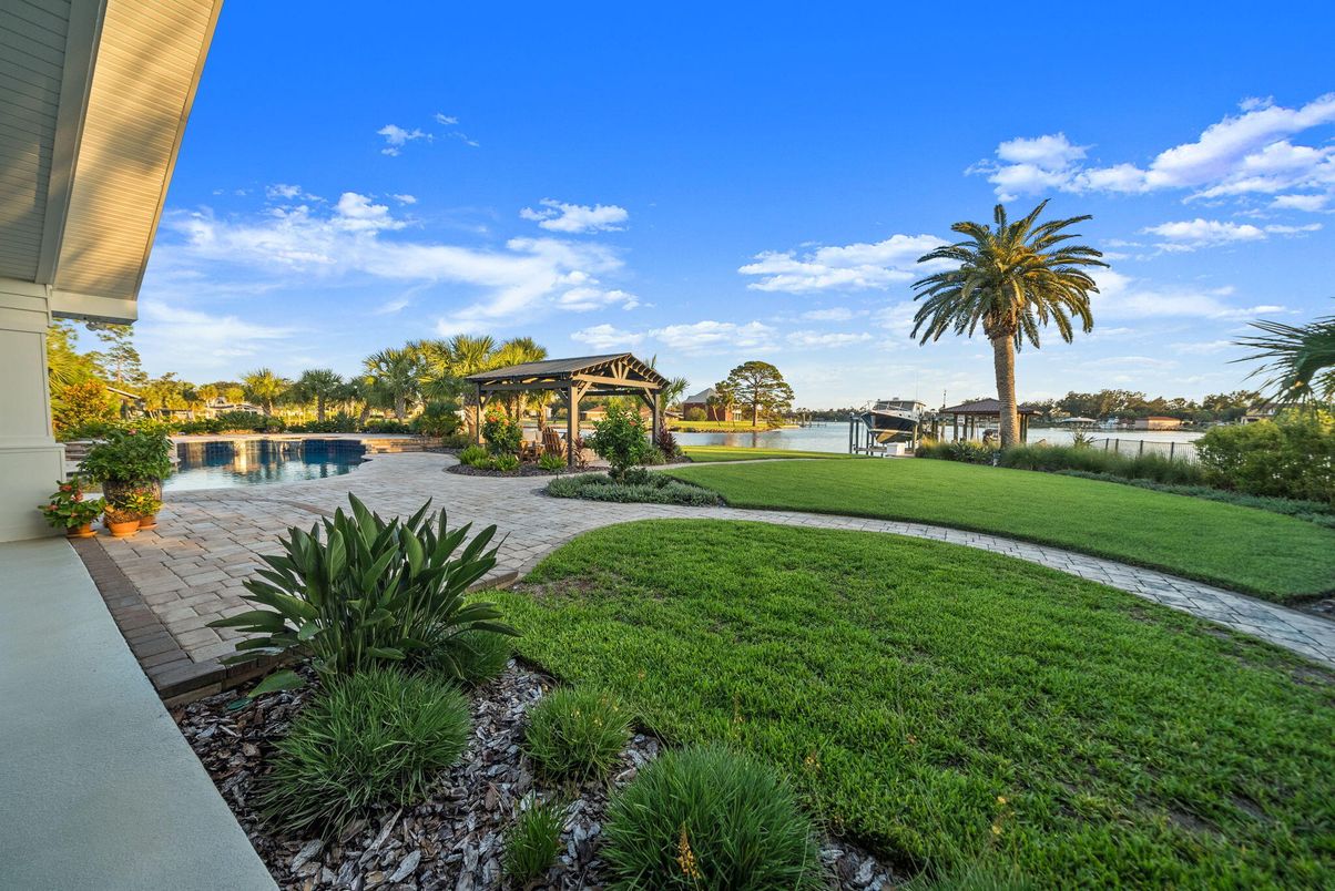Backyard, Exterior, Pool