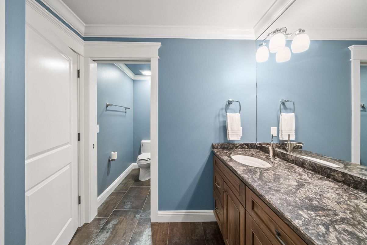 Bathroom, Dual Sink Vanities, Interior
