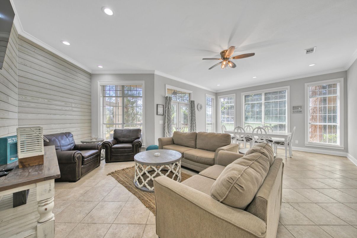 Dining room, Interior, Living room, Recessed Lighting