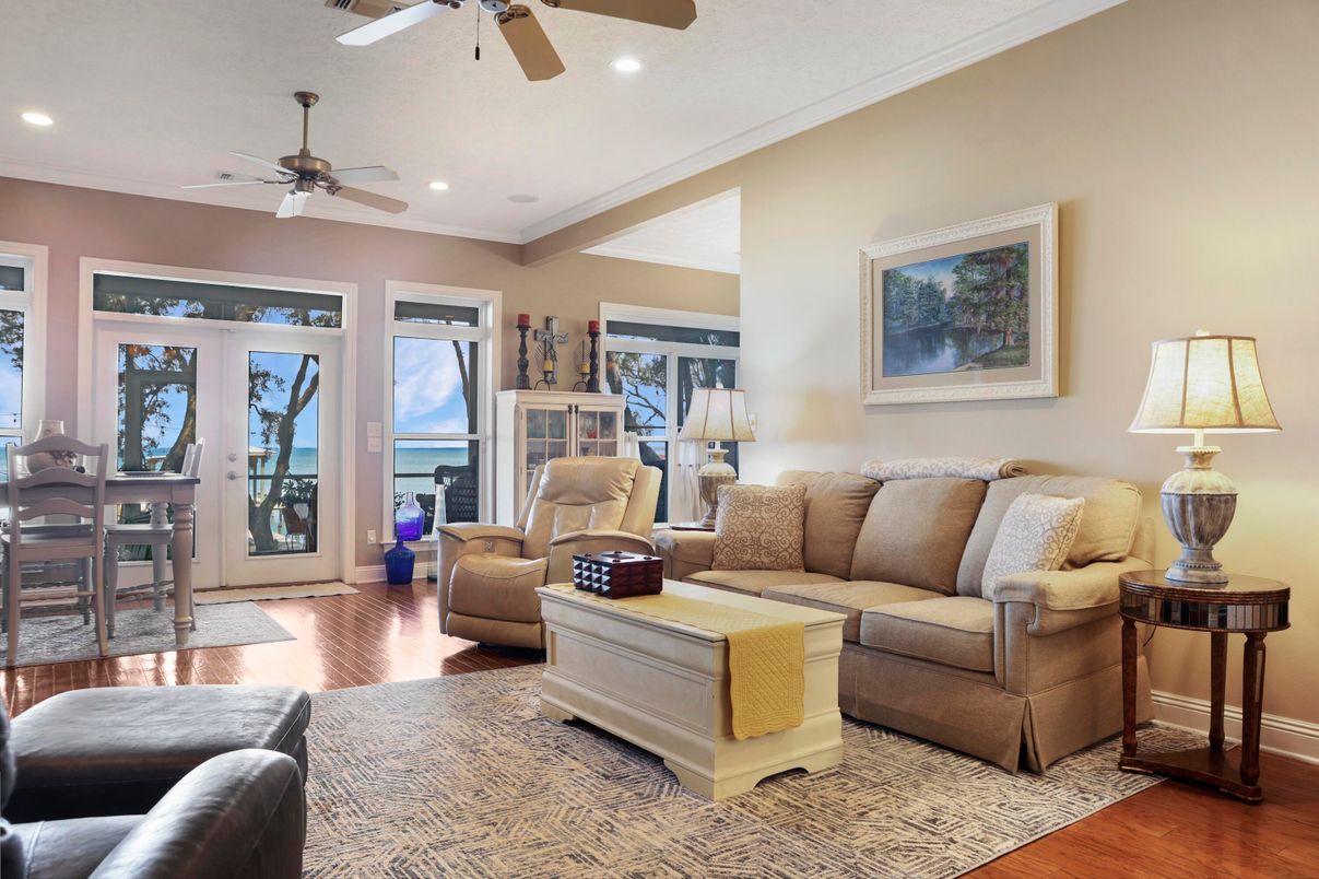 Interior, Living room, Recessed Lighting, Water, Wood Texture Flooring