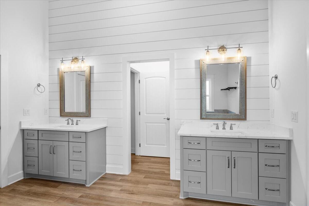 Bathroom, Dual Sink Vanities, Interior, Wood Texture Flooring