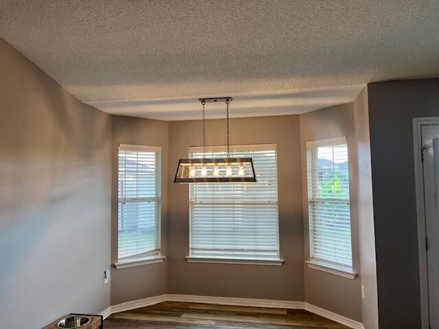 Empty room, Interior, Pendant Lights, Wood Texture Flooring