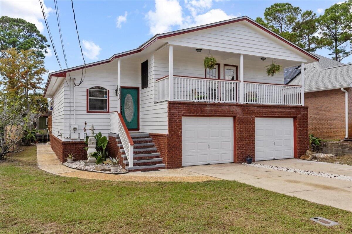 Attached, Exterior, Facade, Brick Facade, Farmhouse