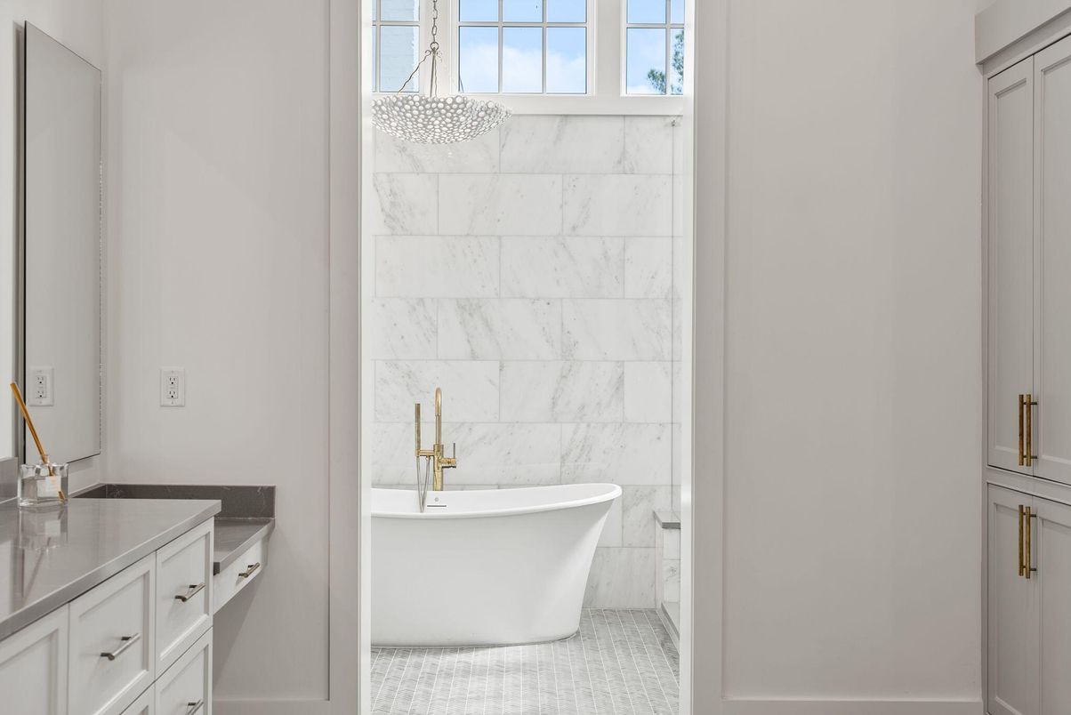 Bathroom, Free Standing Baths, Interior, Marble Walls