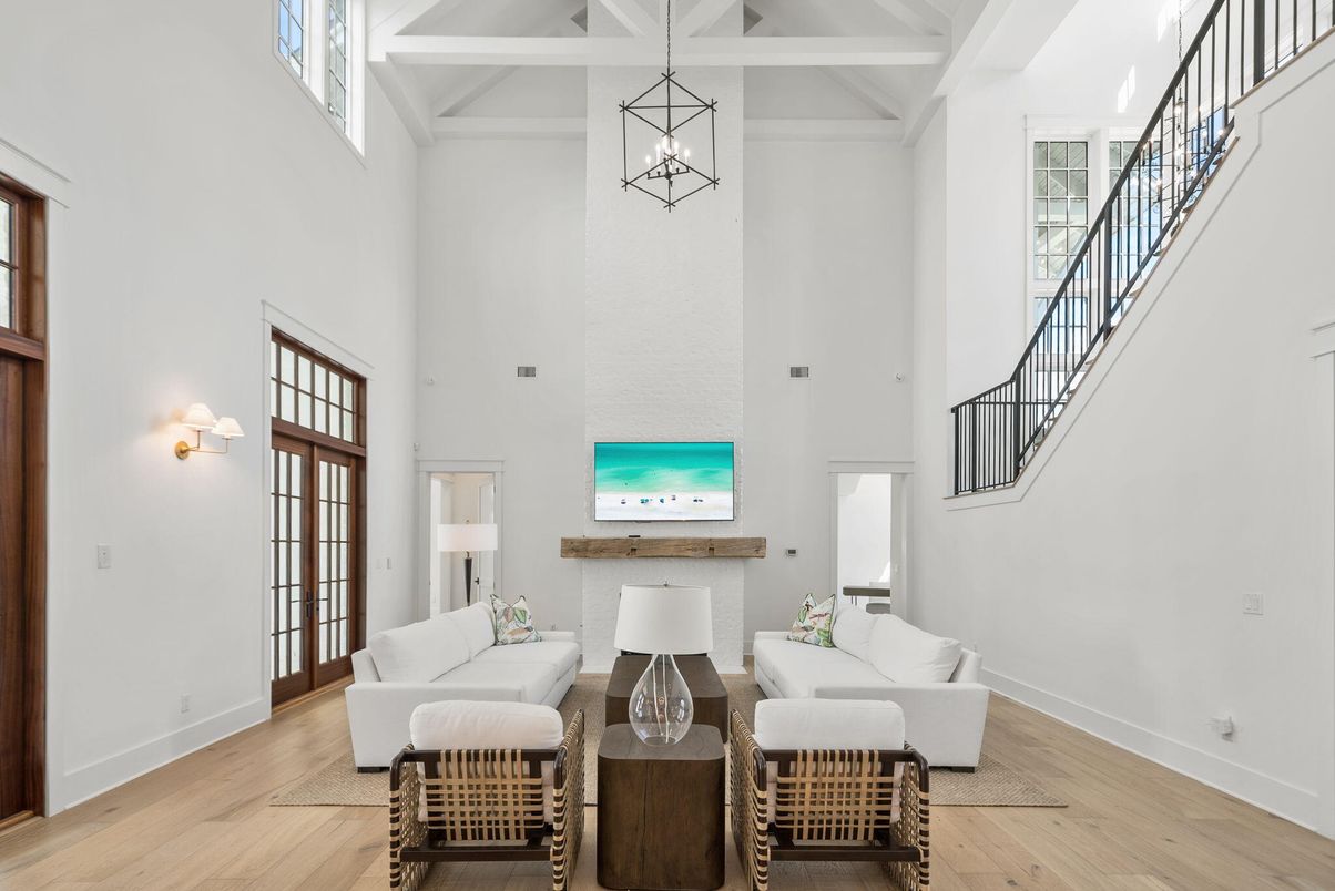 Interior, Living room, Pendant Lights, Wood Texture Flooring