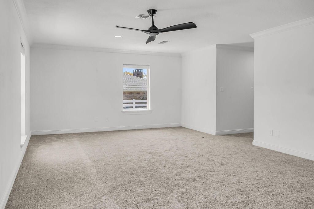 Empty room, Interior, Recessed Lighting