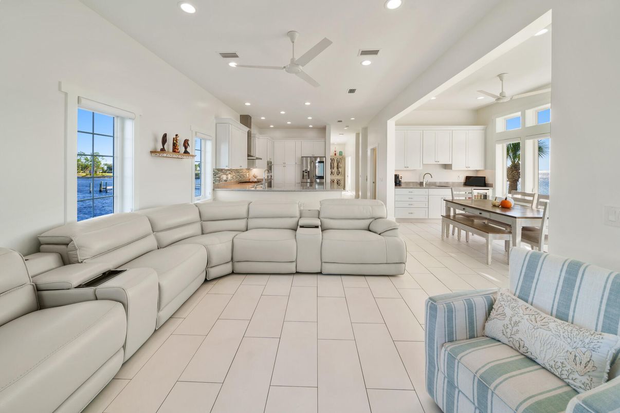 Interior, Kitchen, Living room, Recessed Lighting, Stainless Steel Appliances