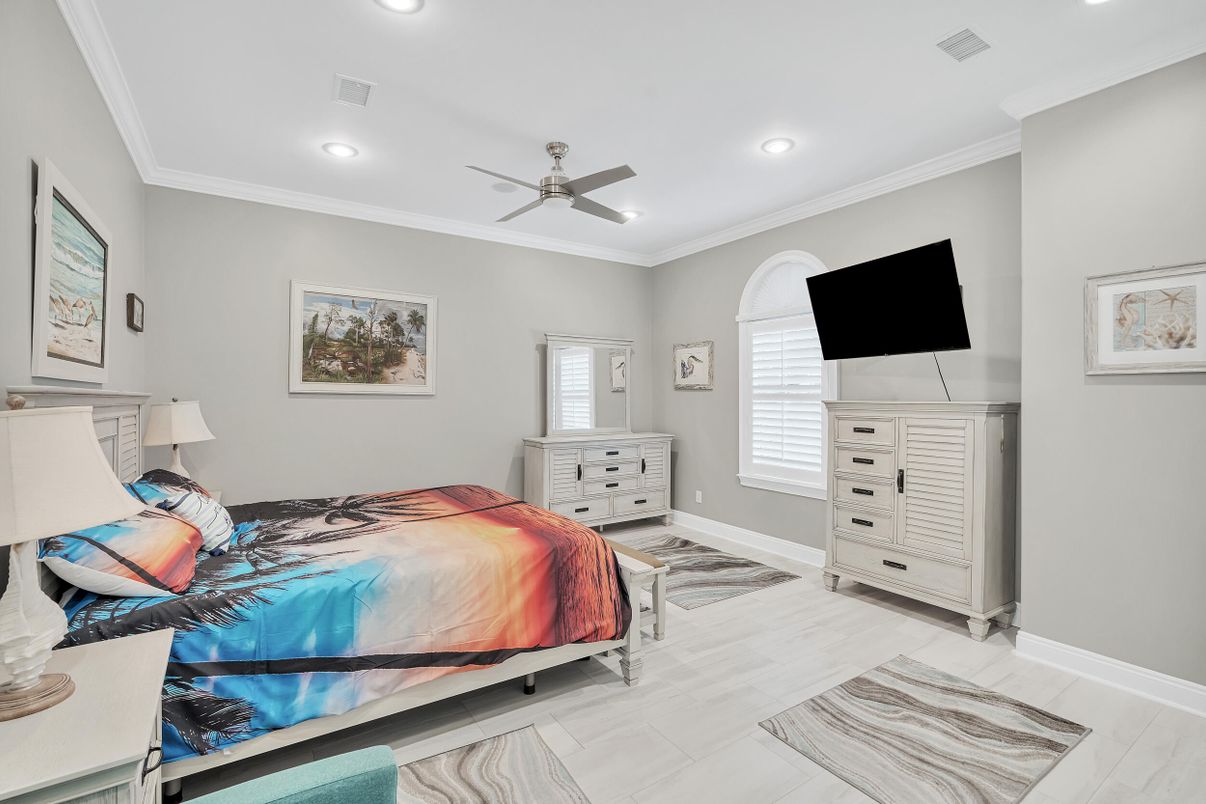 Bedroom, Interior, Recessed Lighting, Wood Texture Flooring
