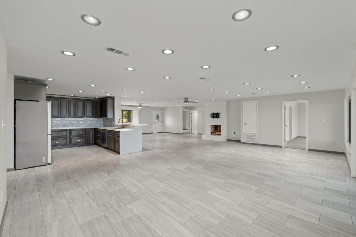Empty room, Interior, Kitchen, Recessed Lighting, Wood Texture Flooring