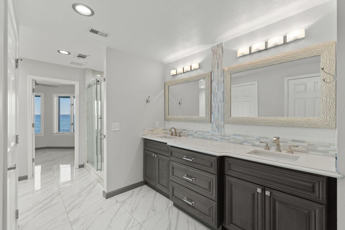 Bathroom, Dual Sink Vanities, Interior, Marble, Recessed Lighting, Water