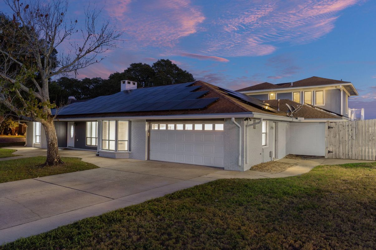 Attached, Exterior, Facade, Solar Panels, Ranch