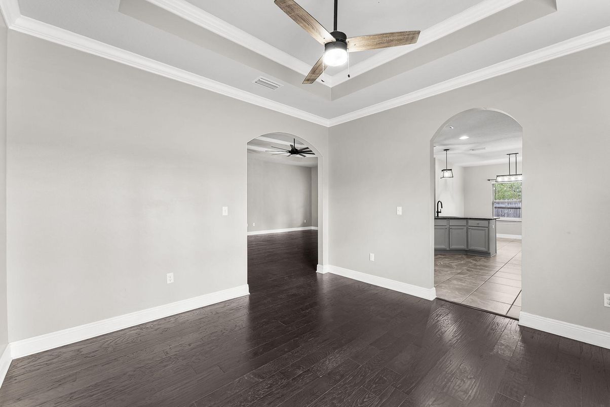 Empty room, Interior, Recessed Lighting, Wood Texture Flooring