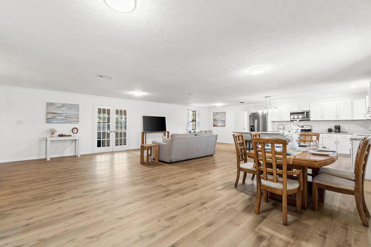 Dining room, Interior, Kitchen, Living room, Pendant Lights, Recessed Lighting, Wood Texture Flooring