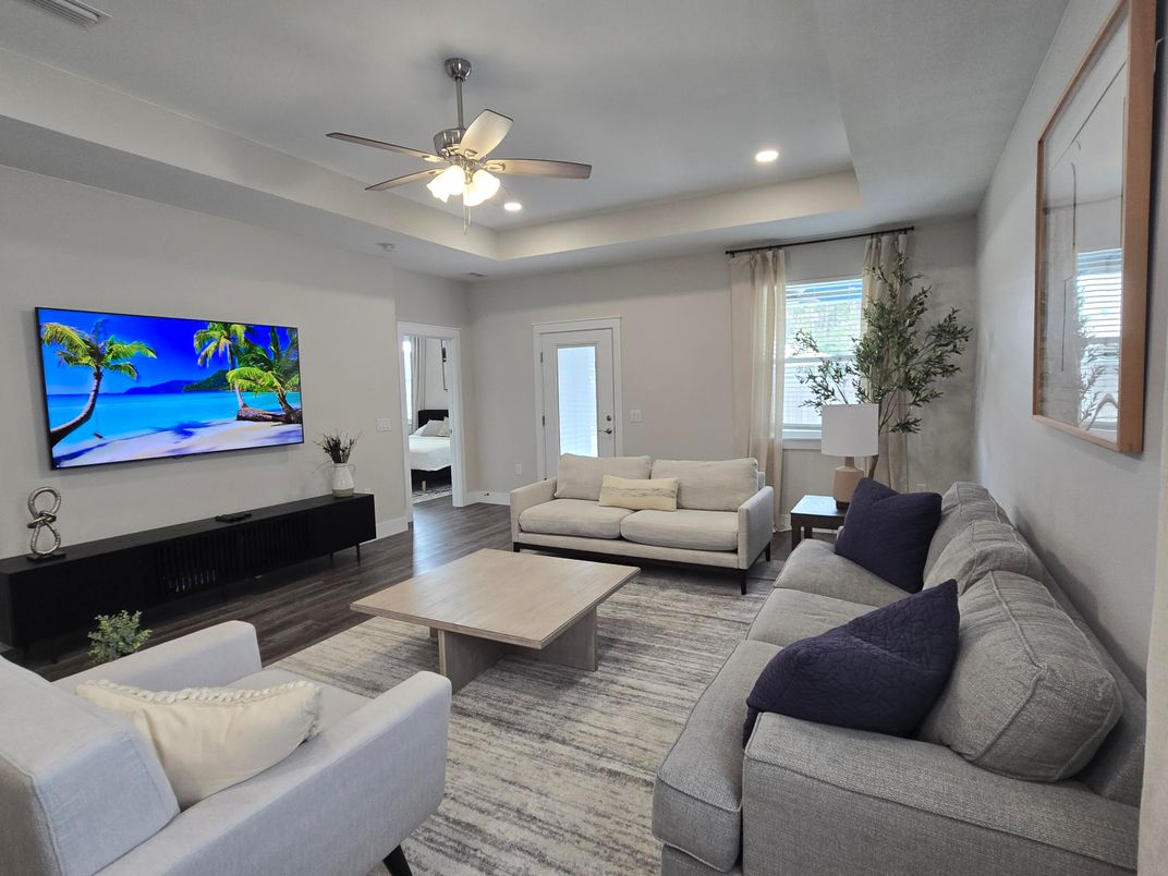 Interior, Living room, Recessed Lighting, Wood Texture Flooring