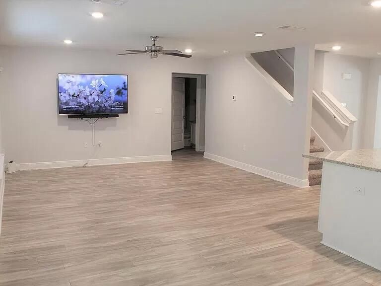 Empty room, Interior, Recessed Lighting, Wood Texture Flooring