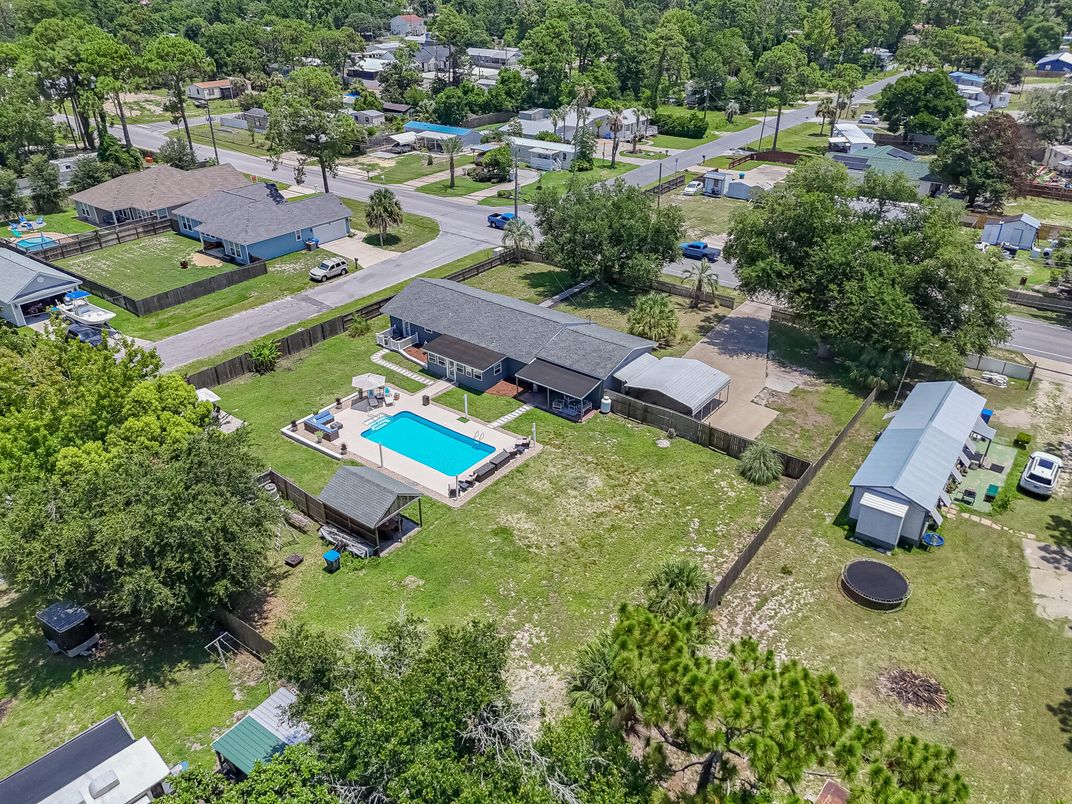 Exterior, Drone