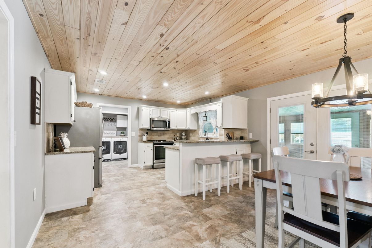Dining room, Interior, Kitchen, Pendant Lights, Recessed Lighting, Stainless Steel Appliances, Wooden Ceilings