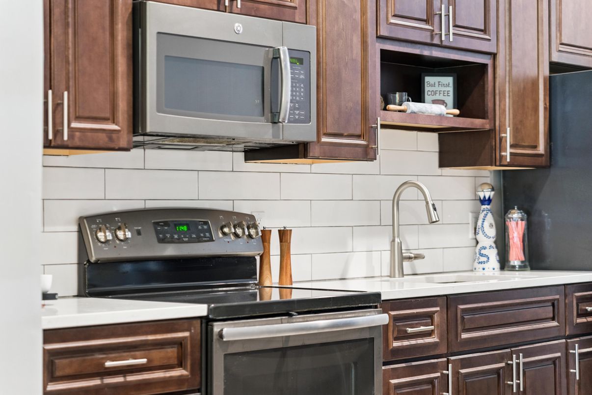 Interior, Kitchen, Stainless Steel Appliances