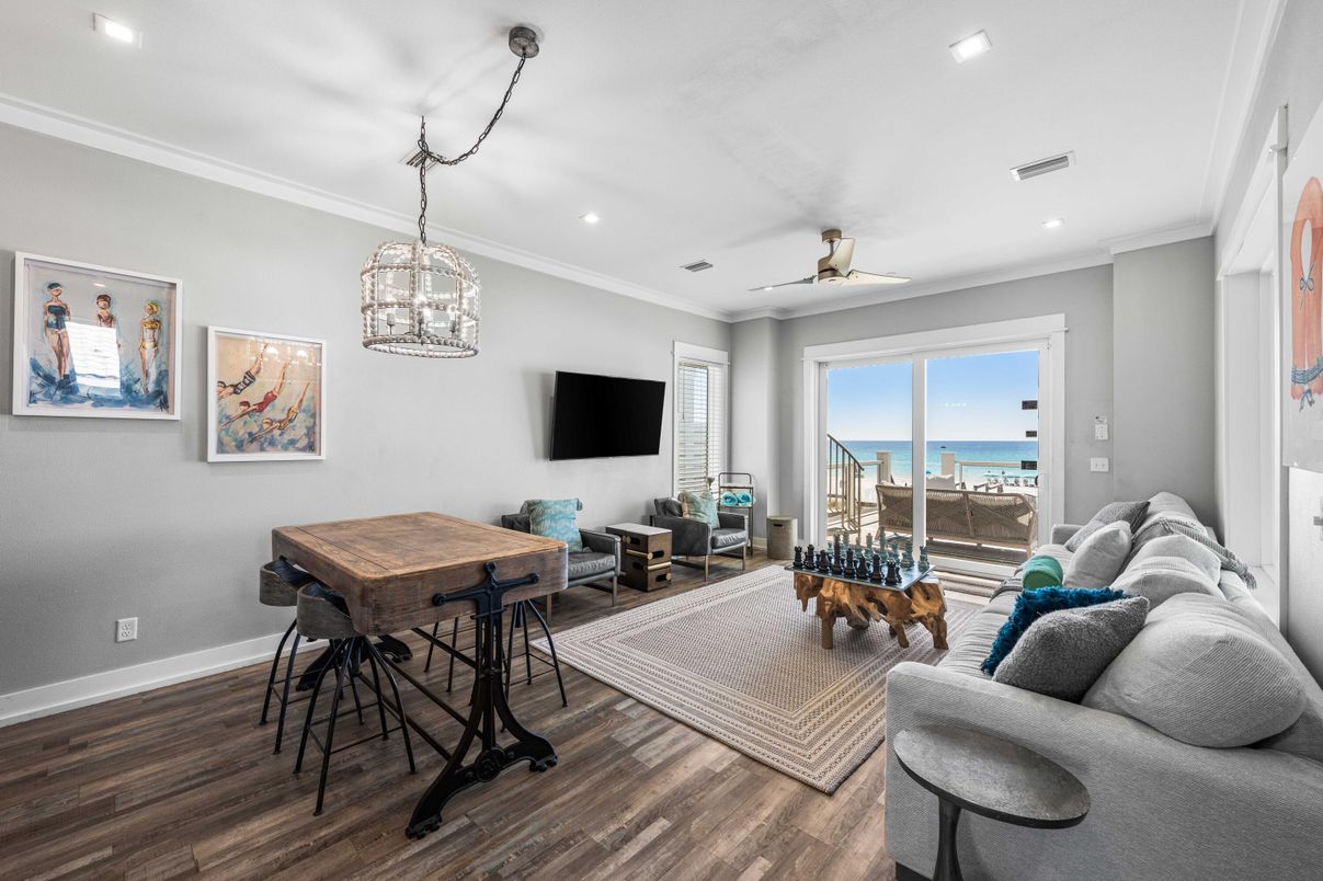 Dining room, Interior, Living room, Pendant Lights, Recessed Lighting, Water, Wood Texture Flooring