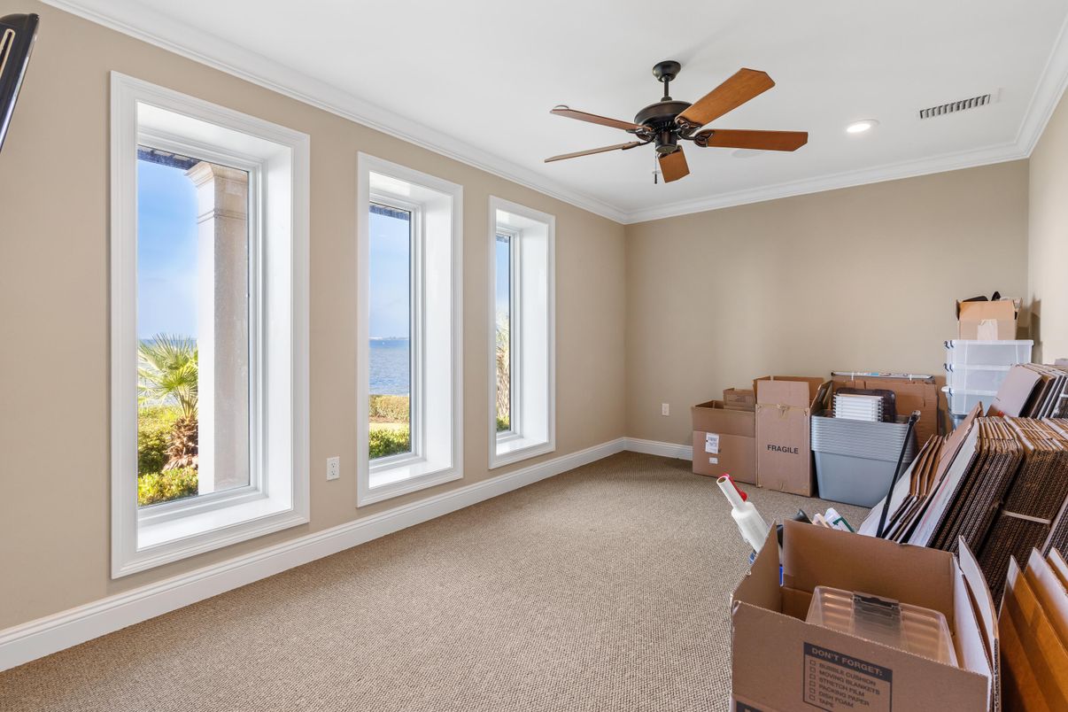 Home Office, Interior, Recessed Lighting, Water