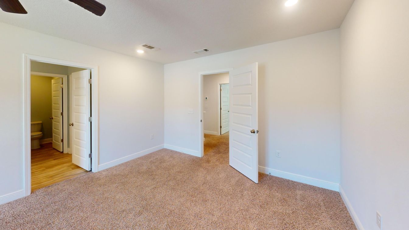 Empty room, Interior, Recessed Lighting