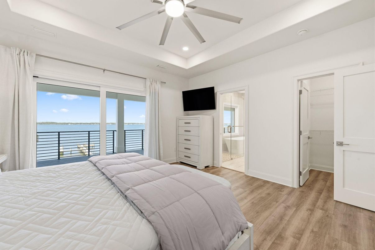 Bedroom, Interior, Recessed Lighting, Water, Wood Texture Flooring