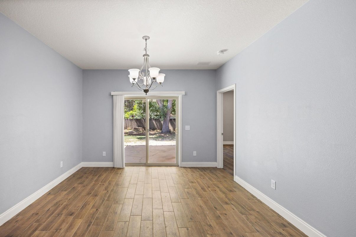Chandelier, Empty room, Interior, Wood Texture Flooring