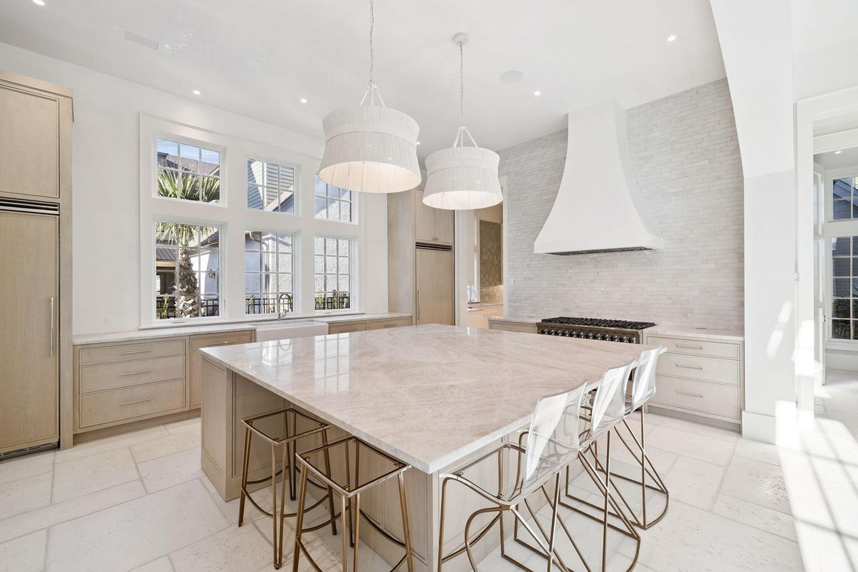 Interior, Kitchen, Pendant Lights, Recessed Lighting, Stainless Steel Appliances