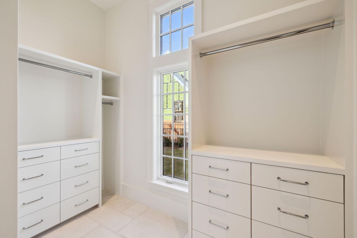 Interior, Walk-in Closets