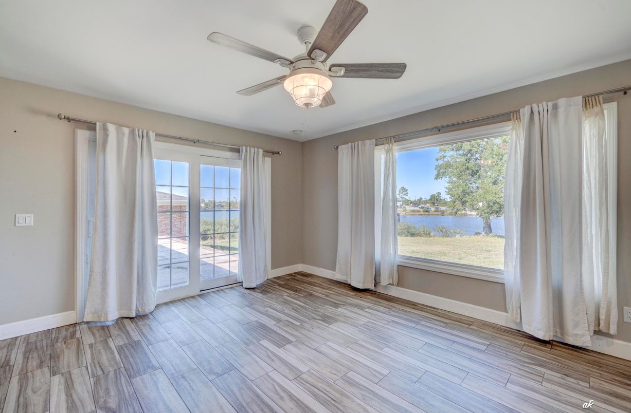 Empty room, Interior, Water, Wood Texture Flooring