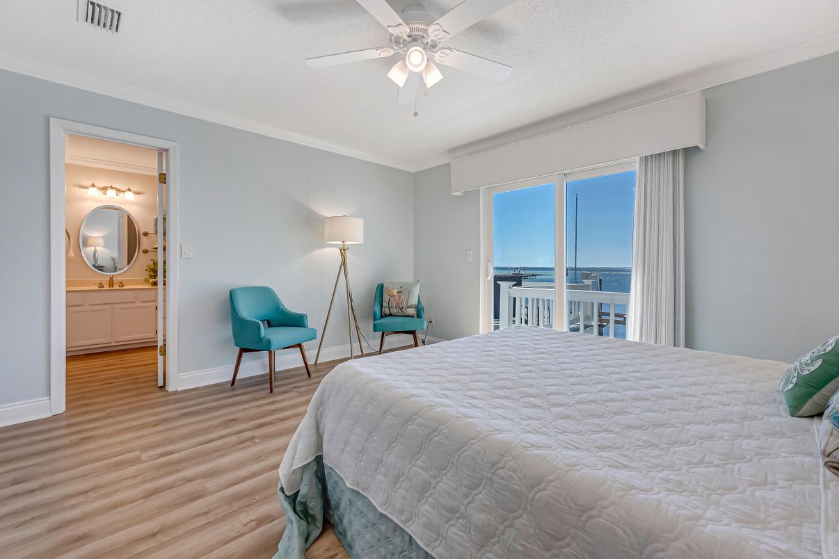 Bedroom, Interior, Water, Wood Texture Flooring