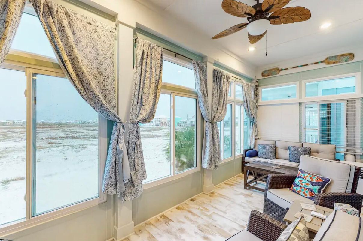 Interior, Living room, Recessed Lighting, Water, Wood Texture Flooring