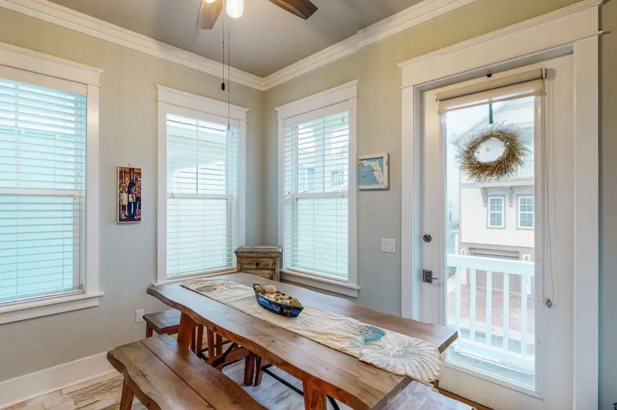 Dining room, Interior, Wood Texture Flooring