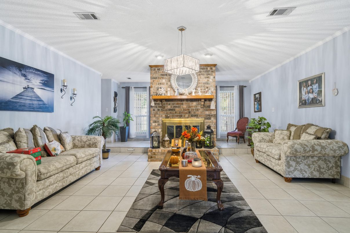 Fireplace, Interior, Living room, Pendant Lights