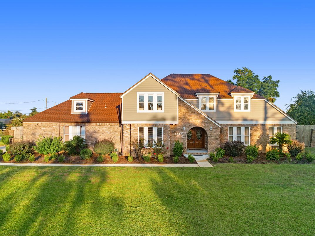 Exterior, Facade, Brick Facade, Brick Traditional