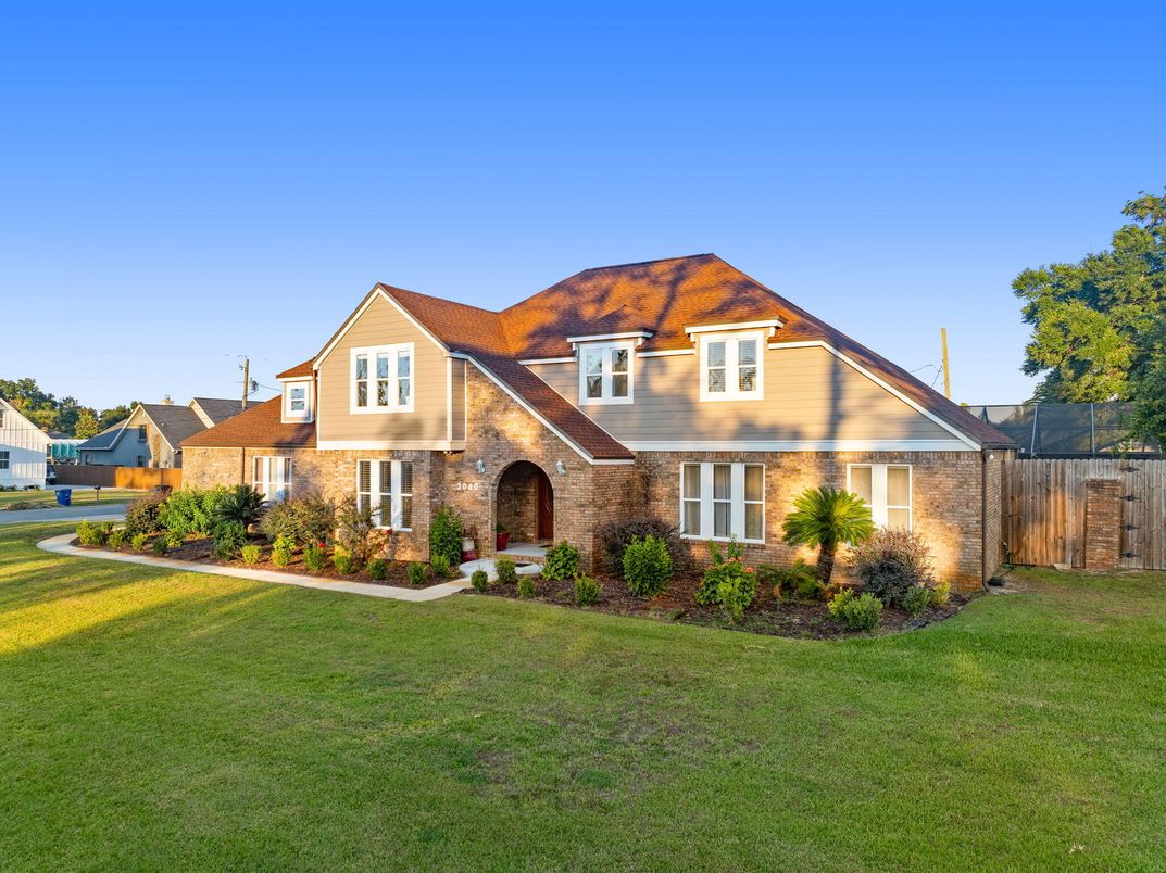 Exterior, Facade, Brick Facade, French Provincial