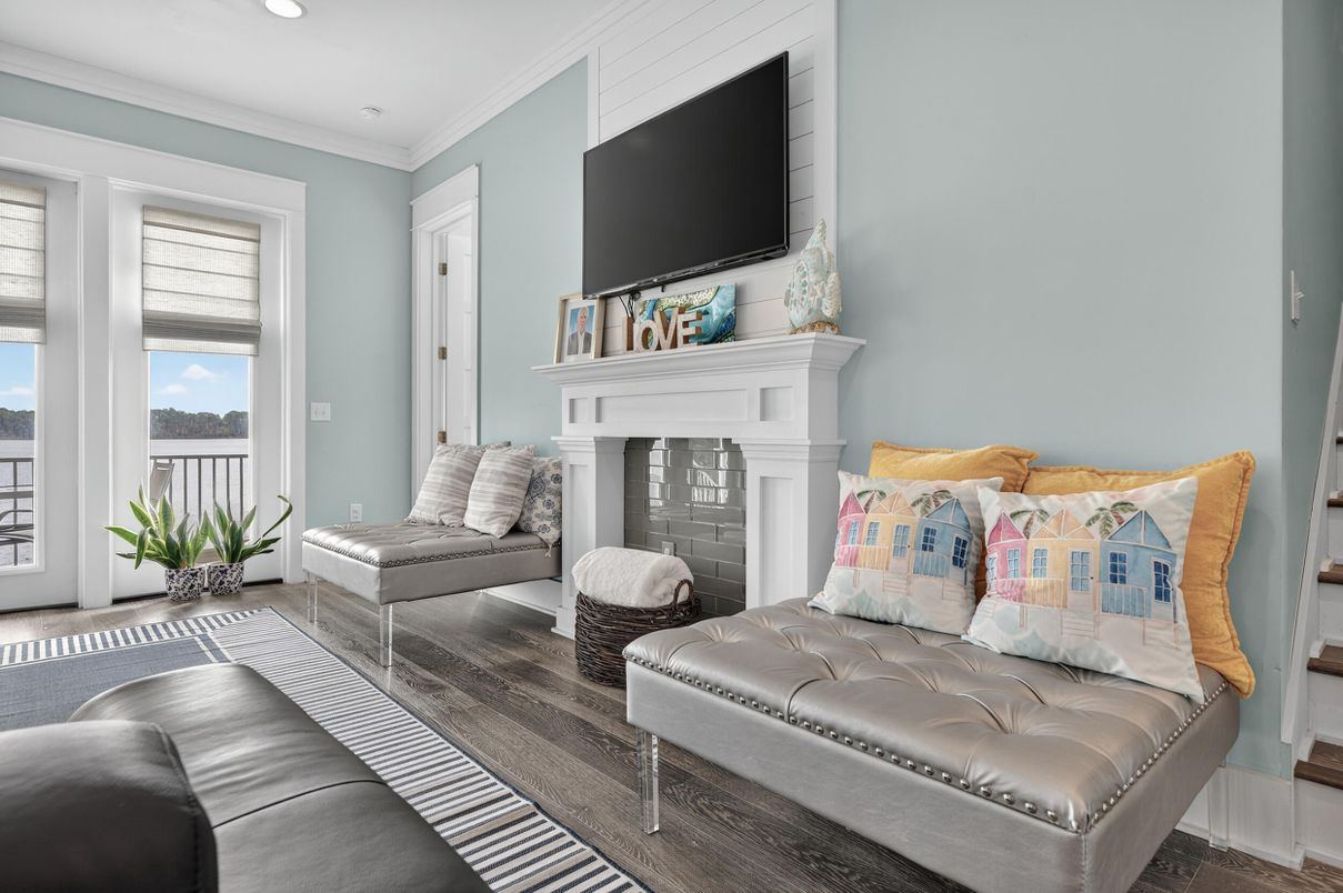 Fireplace, Interior, Living room, Recessed Lighting, Water