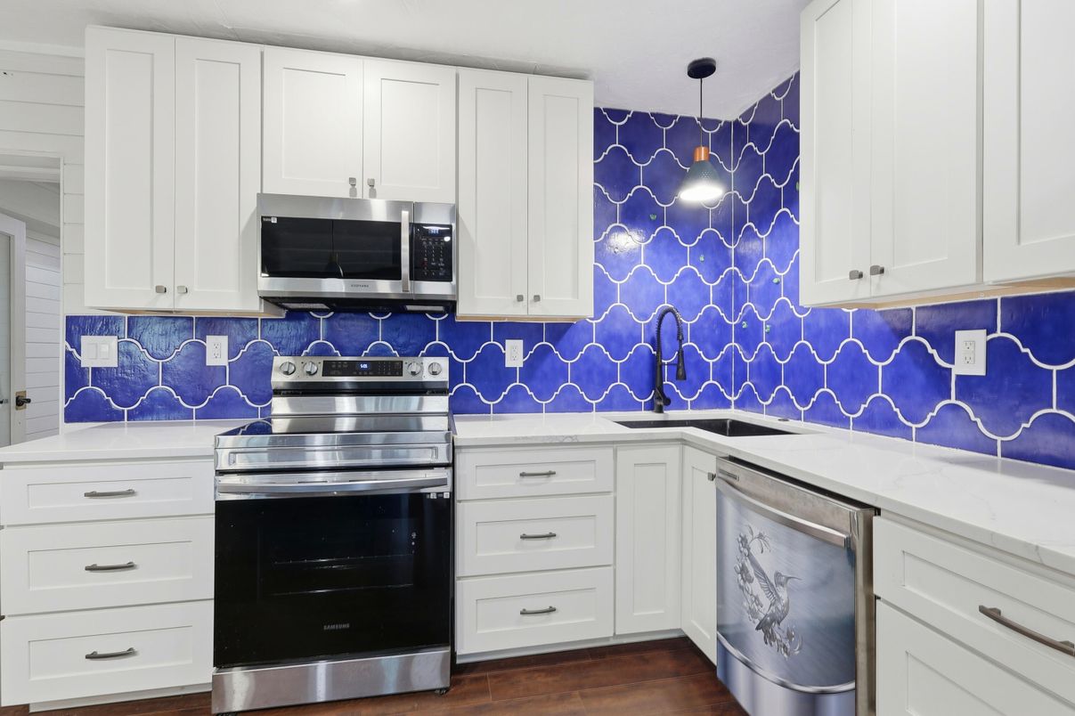 Interior, Kitchen, Pendant Lights, Stainless Steel Appliances, Wood Texture Flooring