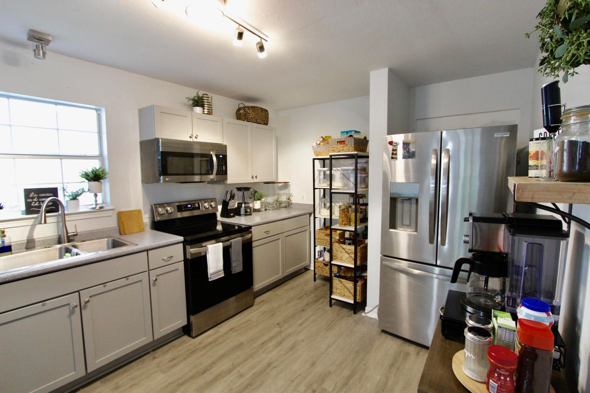 Interior, Kitchen, Stainless Steel Appliances, Wood Texture Flooring