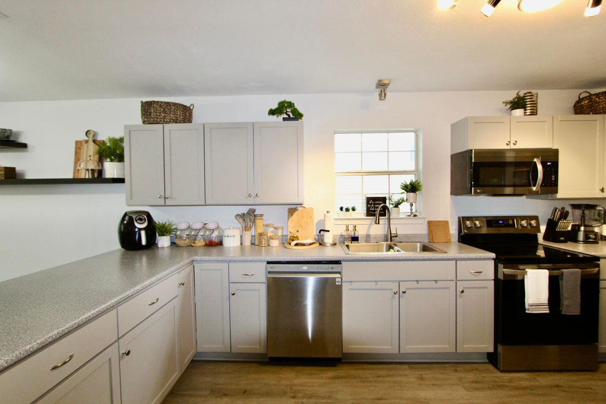 Interior, Kitchen, Stainless Steel Appliances, Wood Texture Flooring