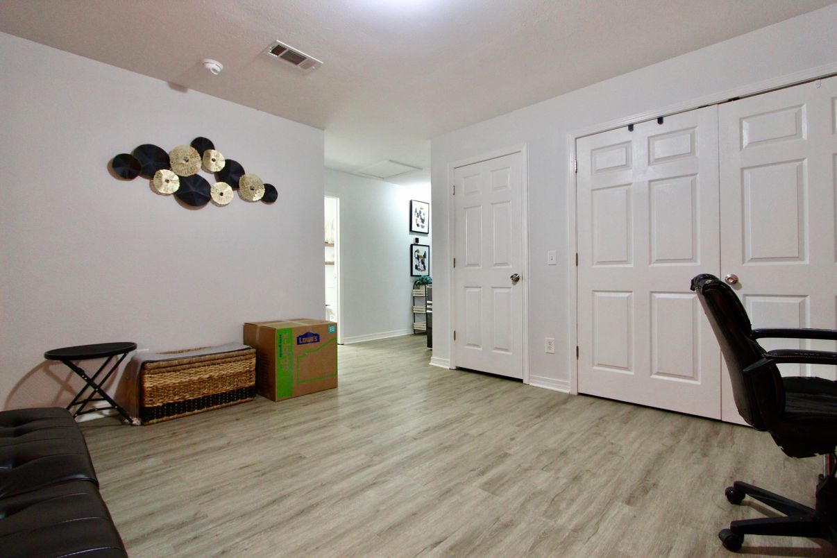 Home Office, Interior, Wood Texture Flooring