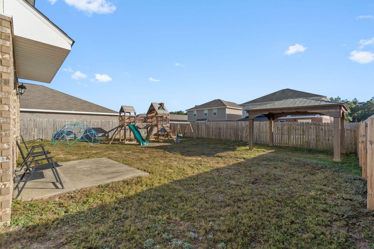 Backyard, Exterior, Playground