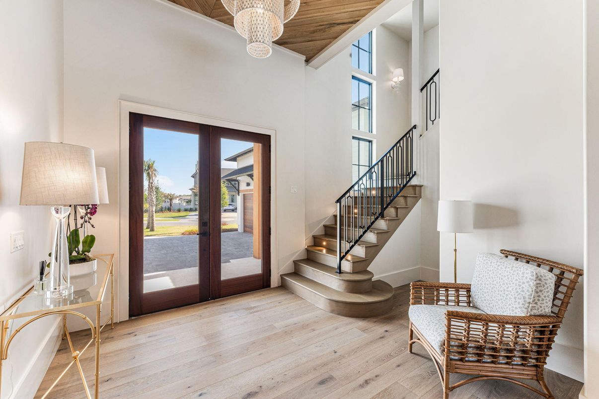 Chandelier, Interior, Wood Texture Flooring