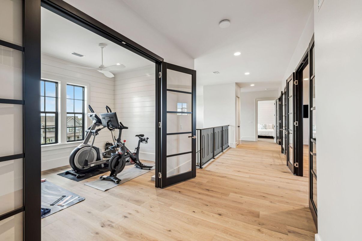 Fitness Equipment, Interior, Recessed Lighting, Wood Texture Flooring