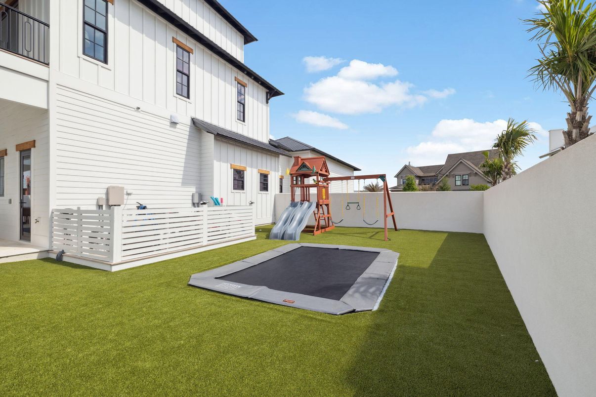 Backyard, Exterior, Playground