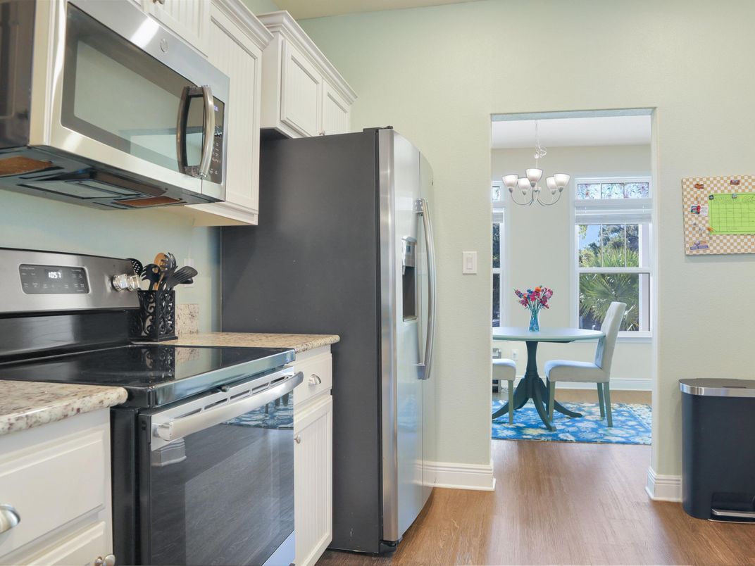 Chandelier, Dining room, Interior, Kitchen, Wood Texture Flooring
