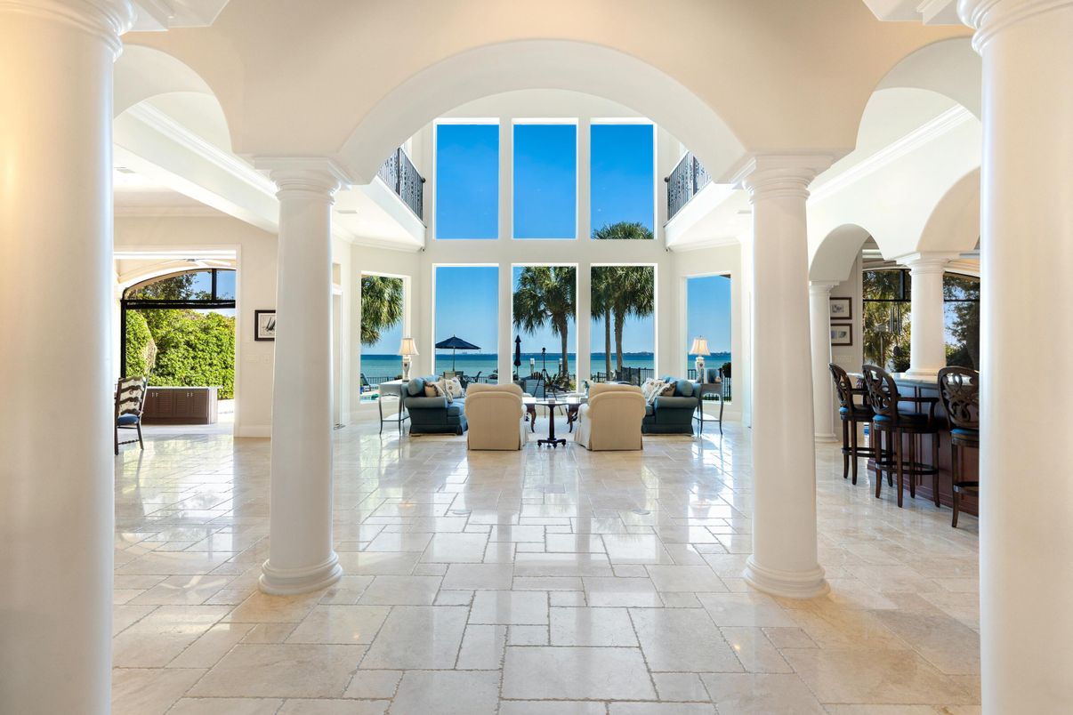 Interior, Living room, Water