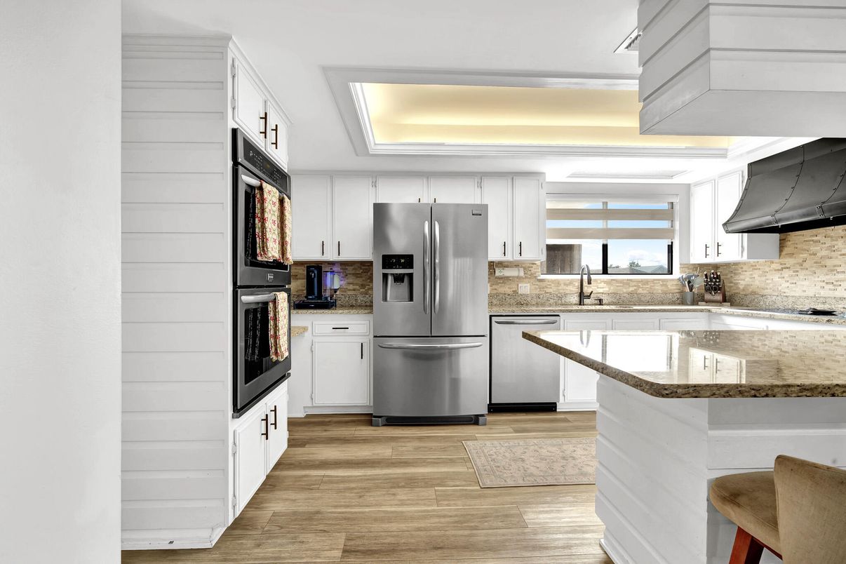 Interior, Kitchen, Stainless Steel Appliances, Wood Texture Flooring