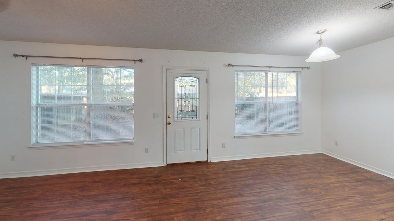 Empty room, Interior, Pendant Lights, Wood Texture Flooring