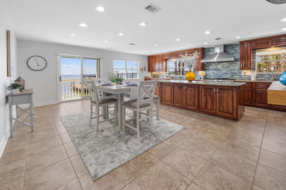 Dining room, Interior, Kitchen, Recessed Lighting, Stainless Steel Appliances, Water